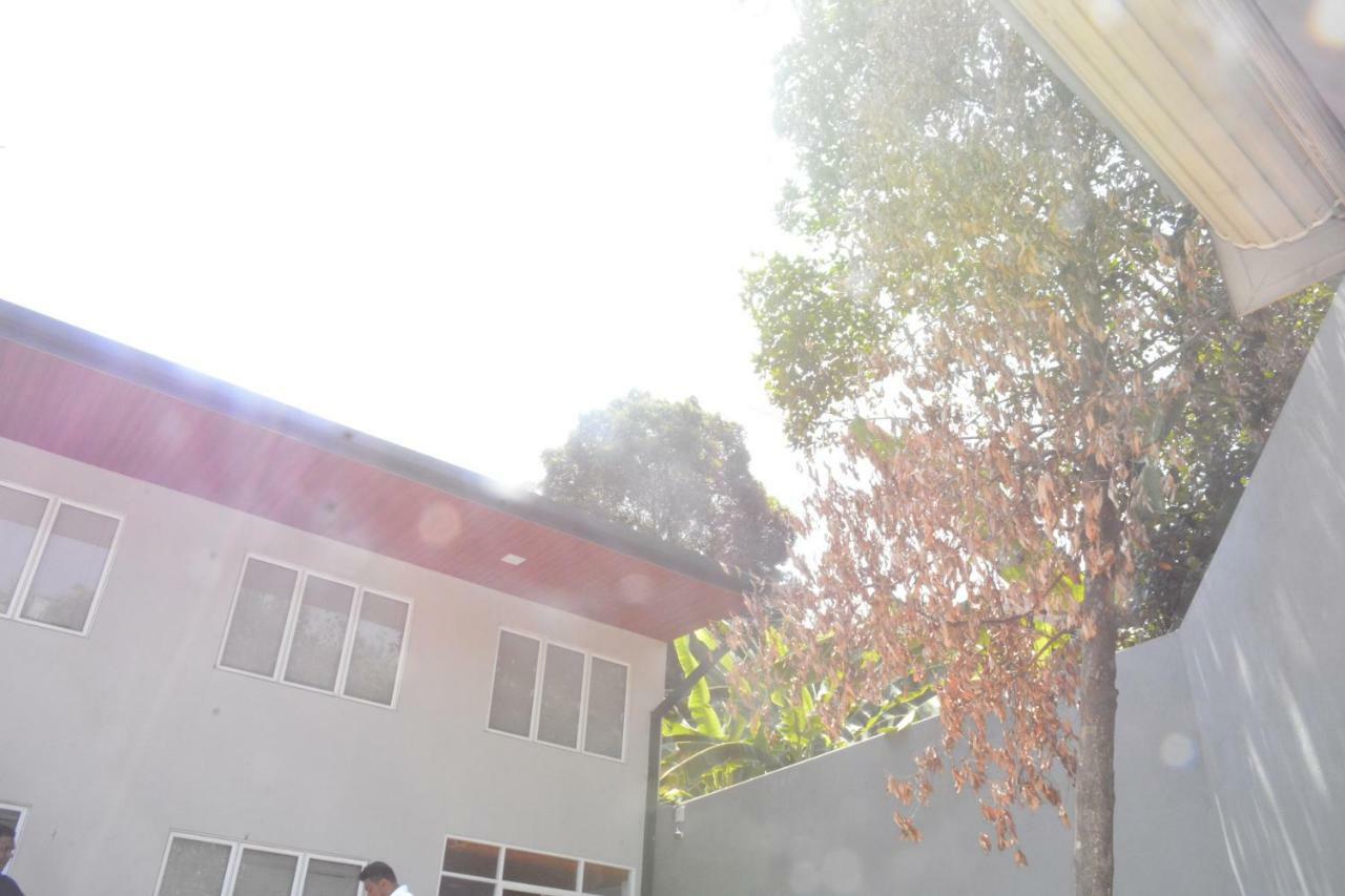 Fox Villa Wattala Bagian luar foto