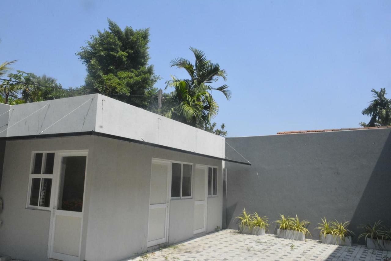 Fox Villa Wattala Bagian luar foto