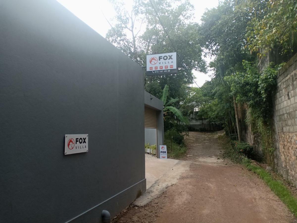 Fox Villa Wattala Bagian luar foto